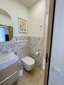 Small Ultra Equipped Studio - Image 5