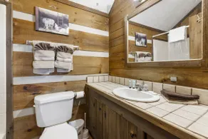 Pet Friendly Parkway Cabin 4 - Scenic & Cozy! - Image 3