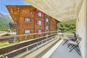 Central Saas-Fee Double Room w/ Mountain Views - Image 5