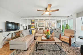Lake Travis Waterfront Townhome w/Stunning Views - Image 5