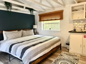 Guest house on Vedder - Image 4