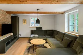 Old cave guide house - Image 3