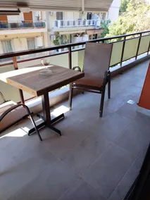 Seafront Apartment With Sea View YR1 - Image 4