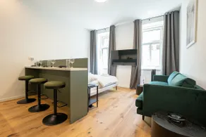 Modern stay with king-size bed Self check-in - Image 2