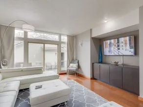 New Downtown Modern 5 Beds, 3 Full Baths Vermont - Image 3