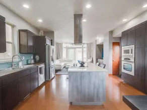 New Downtown Modern 5 Beds, 3 Full Baths Vermont - Image 4