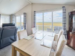 Host & Stay - Clearwater Willerby Lodge - Image 3