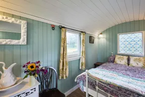 Host & Stay - The Lodge - Image 3