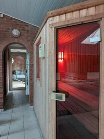 Aberfall Luxury Retreat Indoor Heated Pool Hot Tub Saunas Gym Cinema Grounds - Image 4