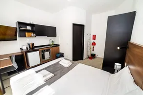 Premium Studio Apartment near Green Park by HostMT - Image 5