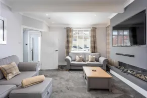 No15 Ellis House - Donnini Apartments - Image 2