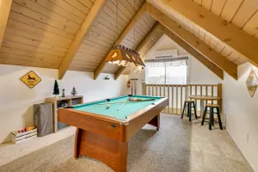 2 Mi to Lake Arrowhead: Pet-Friendly Cabin - Image 3