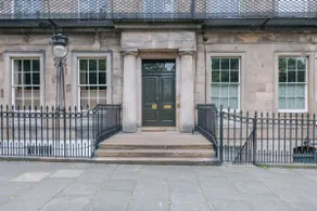 Maison de luxe situé au cœur de Georgian nouvelle ville d'Édimbourg - Image 2