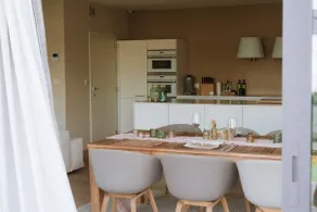 La Petite Foret Contemporary Apartment in Halle - Image 2