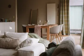 La Petite Foret Contemporary Apartment in Halle - Image 4