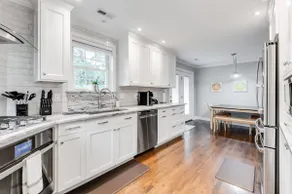 Gracious-Lee at Willow Lawn | 3BR Prime Location - Image 2