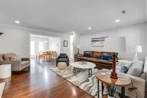 Gracious-Lee at Willow Lawn | 3BR Prime Location - Image 3