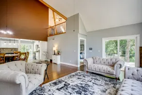 Spacious Family Villa w/ Decks in Chilton! - Image 4