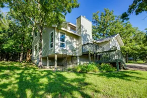 Walk to Pomme de Terre Lake: Pet-friendly Escape - Image 2