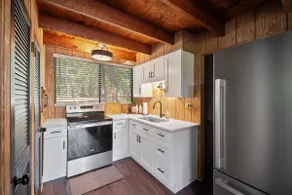 Cozy wooded retreat - newly updated - Image 5
