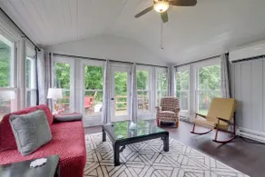 Fish, Relax & Enjoy Lake Views: Colonial Beach Gem - Image 2