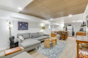 2 Mi to Logan Square: Pet-Friendly Urban Oasis! - Image 5