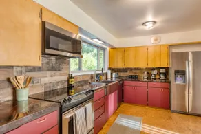 Walk to Cornet Bay | Firepit, Trails, Hot Tub - Image 5
