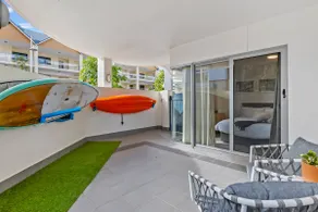Dolphin Harbour Haven-Family Friendly-Canal Front - Image 2