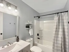 Charming Southern Retreat in Rincon – Near Savanna - Image 4