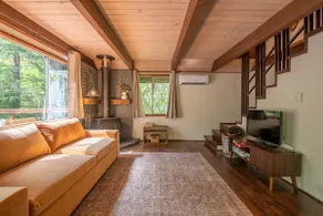 Fog & Fern Hideaway - Cozy Cabin w Private Hot Tub near Mt Rainier - Image 5