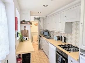 27 George Street - Image 3
