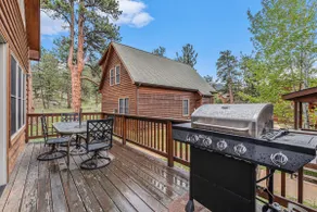 A/C, king beds, fireplace, shared hot tub. - Image 5