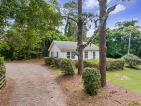 Colgan Cottage in Horse Country - Image 5