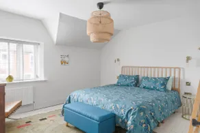 Stylish Apartment with Parking Central Ilfracombe - Image 5