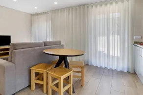 Apartment E - Image 4
