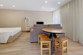 Apartment E - Image 5