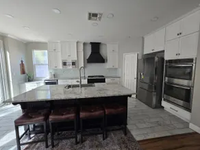 Entire Home 1BR • King Bed • Private Stay - Image 2