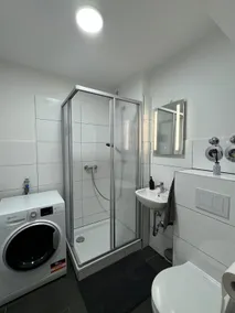 HT Rentals: Modern 1-bedroom apartment with style - Image 5