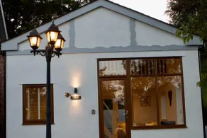 Honey Bee Cottage Tiny House Welshpool - Image 3