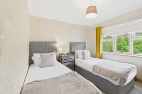 Host & Stay - Castle View - Image 3