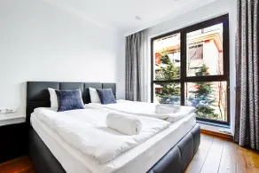 Top 10 3BR2BH Jacuzzi Free Parking - Image 4