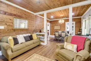 1925 Craftsman Bungalow - 1 Mi to Dtwn Waxahachie! - Image 4