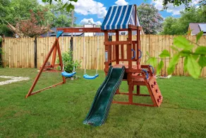 Near Sea World Hot Tub Swing Set BBQ Yard Games - Image 5