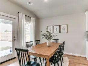 Serene Springs on 85th - Image 4