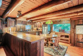 15% off Summer Special|Log Home |WiFi |Pavilion - Image 3