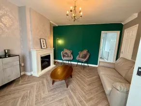 Spacious 3-Bed Home Contractor-Friendly with Parking in Wolverhampton - Image 2
