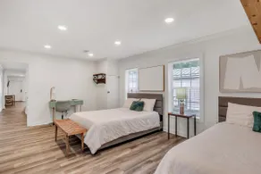 Katrina Cottage | Cozy Getaway for a Relaxing Stay - Image 2