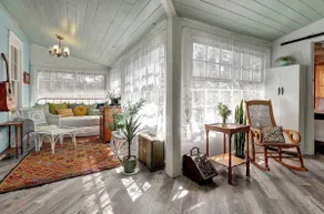 Timeless Pineview Cottage | Hot Tub & Pet Friendly - Image 2