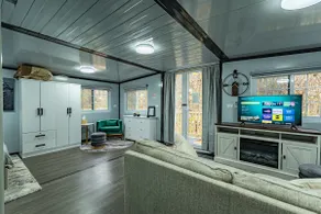 1# Viral Container • Couple Getaway • Hot Tub - Image 5