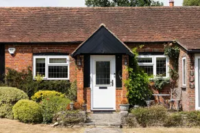 Homely Cottage for 6 Near Chichester & Goodwood - Image 4
